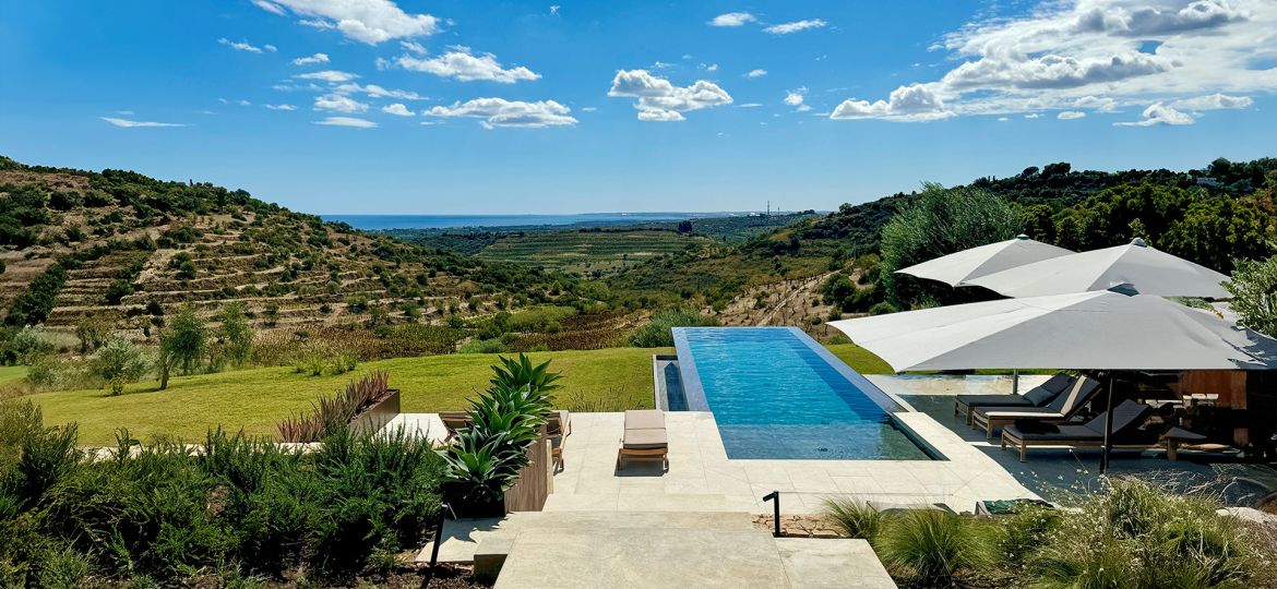 241023-casa_telaio-infinity_pool-1080